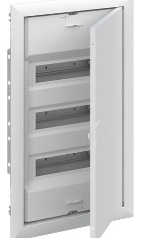 N/A UK600 Coffret encastré 3R 36M avec porte ABB